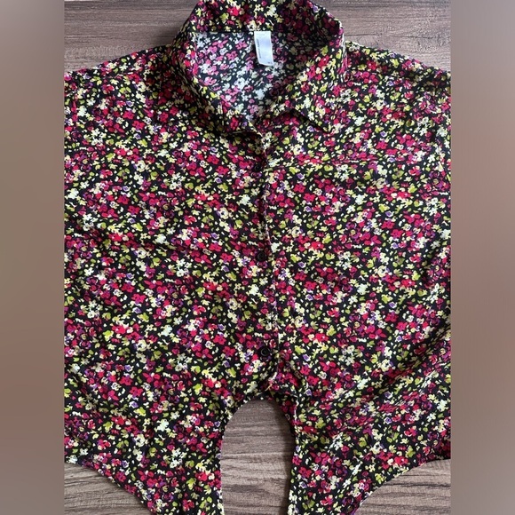 American apparel Floral button down tie front crop top size M/L - Picture 3 of 9
